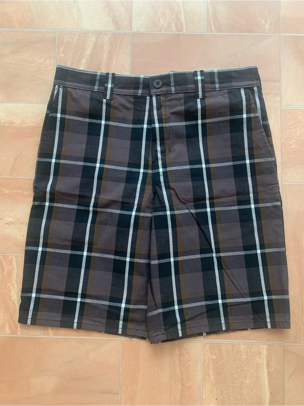 Dickies Vintage Men's Black, Brown & White Dark Plaid 34 Shorts - Picture 1 of 3